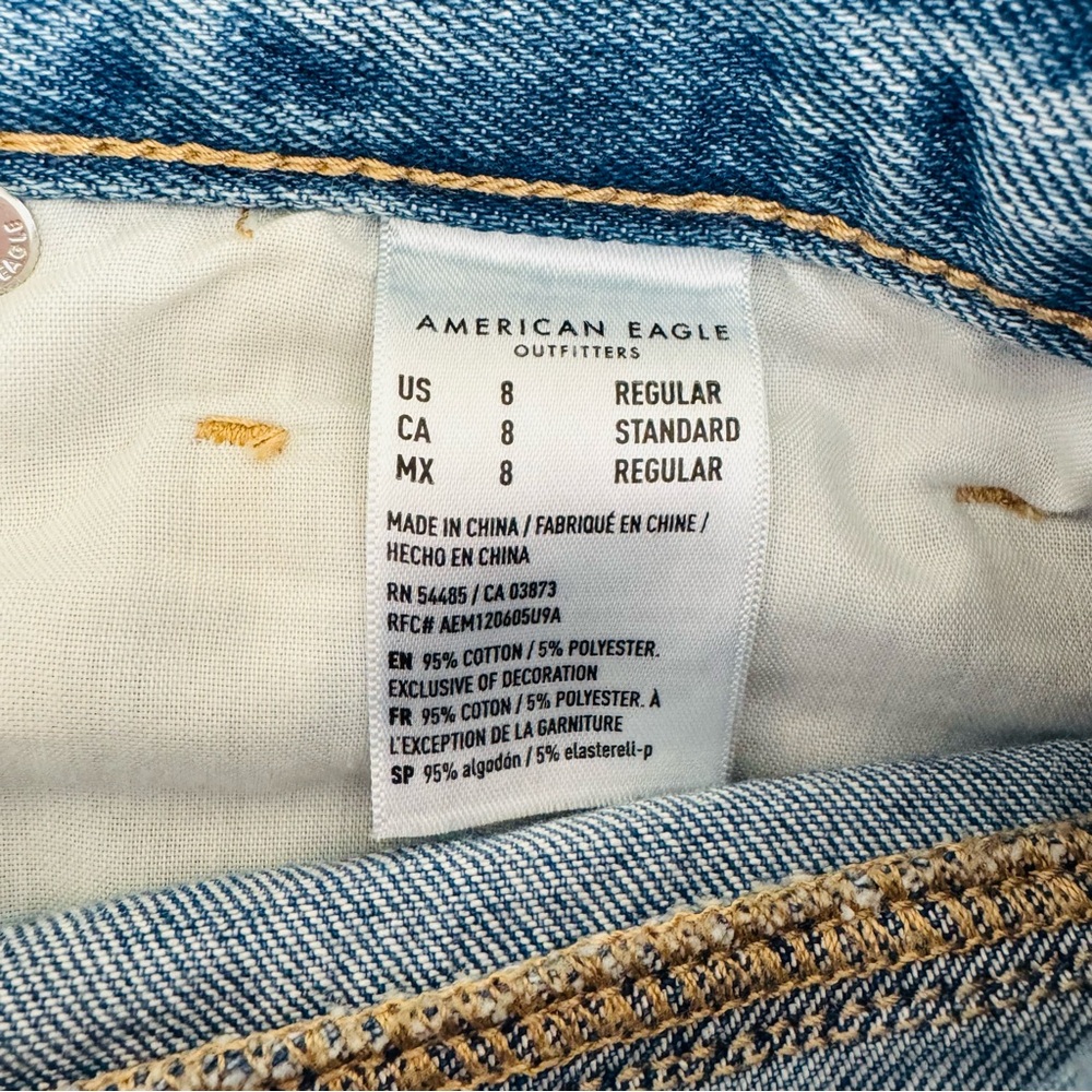 American Eagle Mom Jean Size 8 Regular Distressed Ripped Knees - Picture 5 of 16